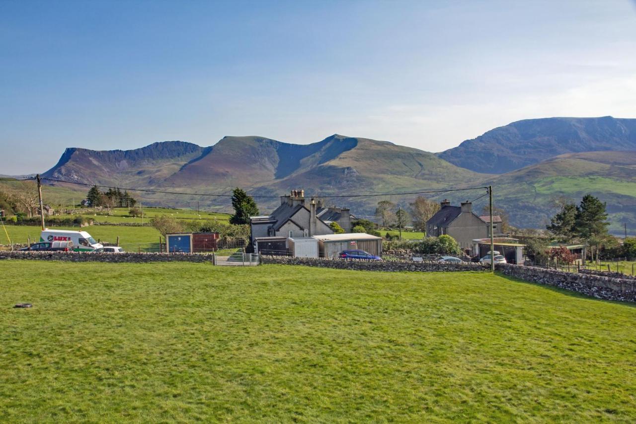 Canolfan Y Fron Nantlle Exteriér fotografie